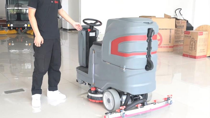 分享13點(diǎn)，讓你正確使用全自動(dòng)洗地機(jī)